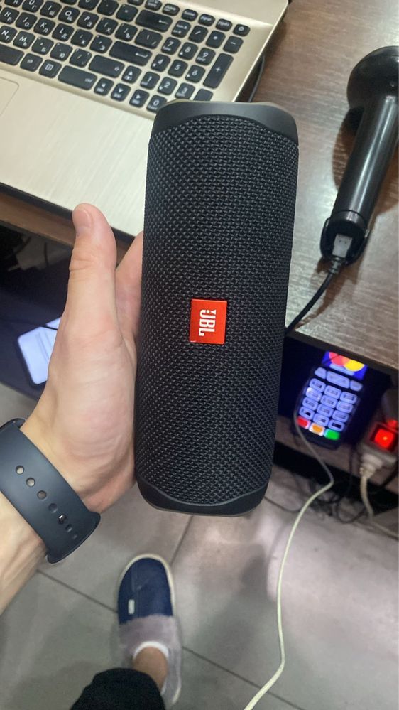 JBL 5  flip 5 , состояние хорошее!