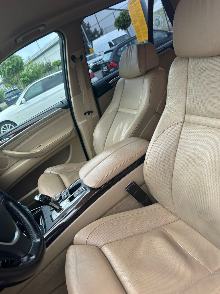 Bmw X5 e70 3.0 X drive