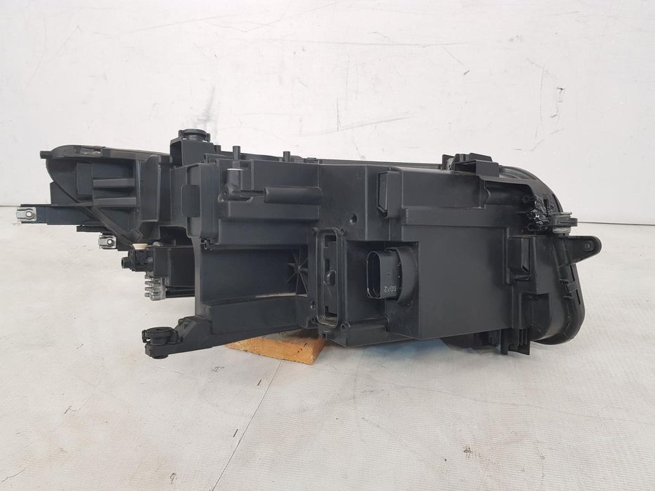 Far stanga full led VW Tiguan 2 facelift dupa 2021