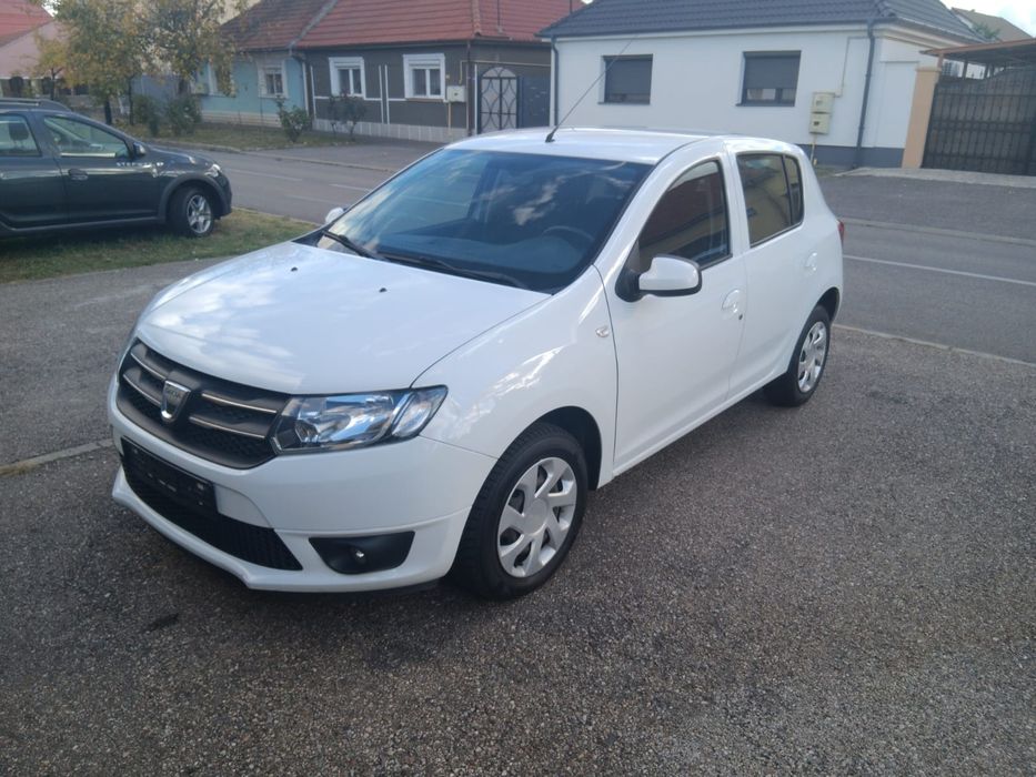 Vând Dacia sandero