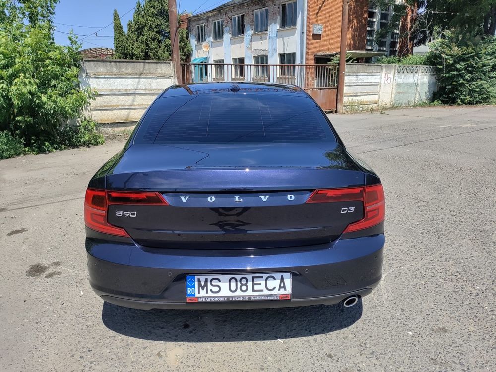 De vnazare Volvo S 90!!!