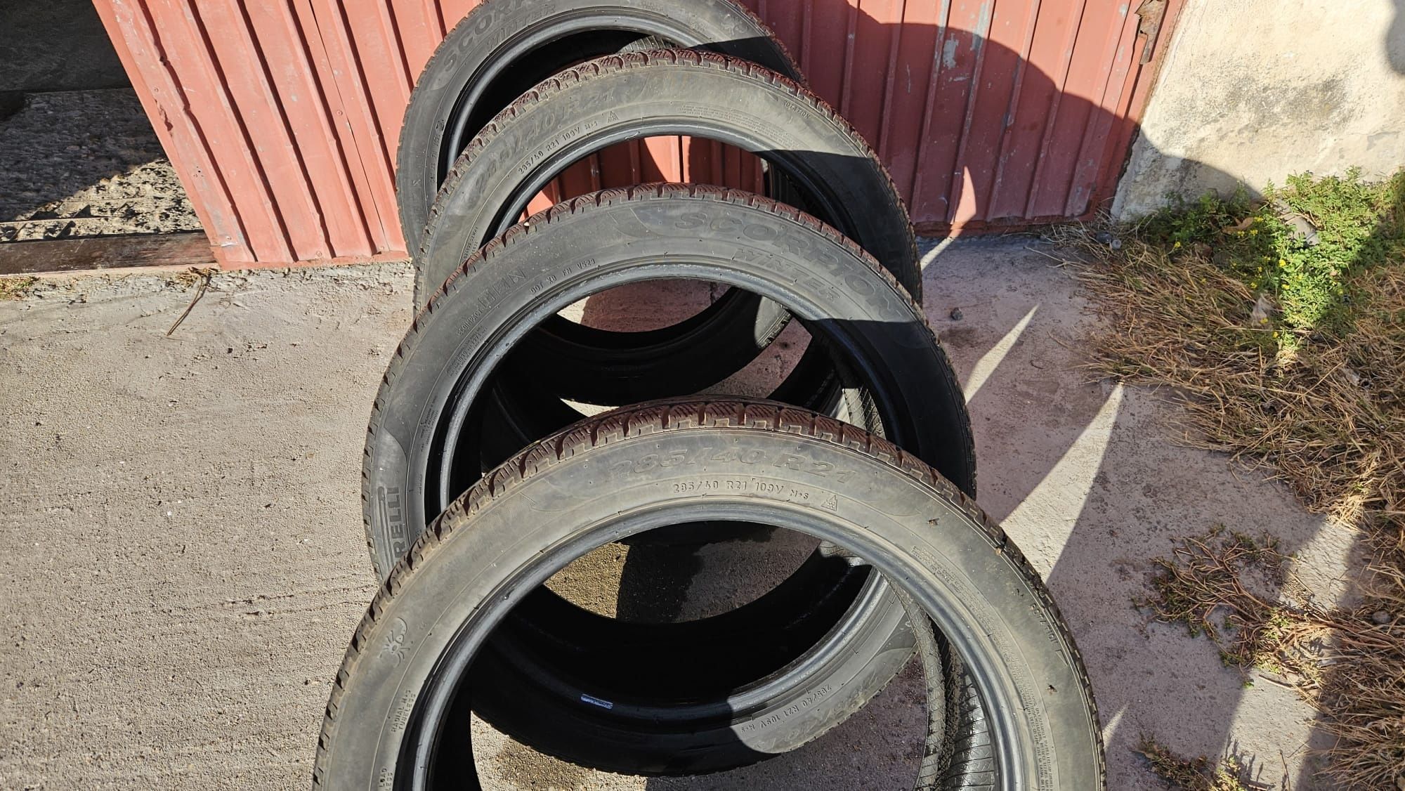 PIRELLI  Iarna 285/40/R21