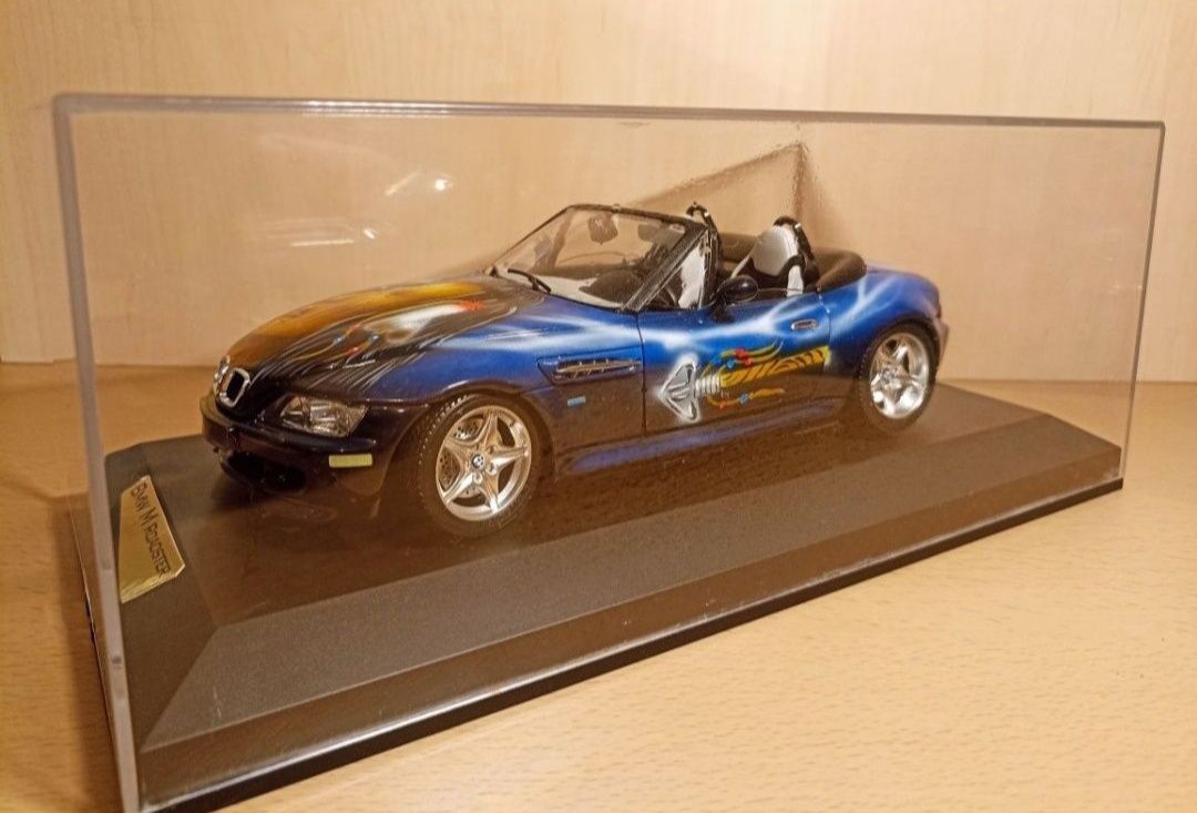 BMW M roadster scara 1:18 Bburago ideal cadou