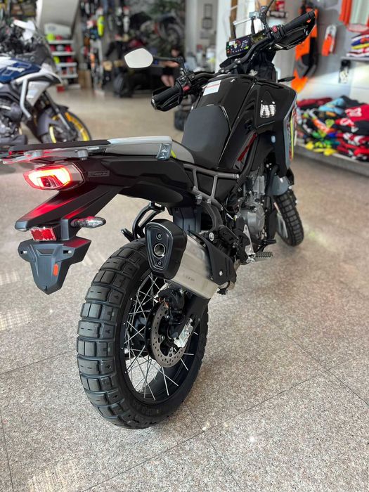 Motocicleta enduro-touring incepatori/avansati CFMOTO 450MT