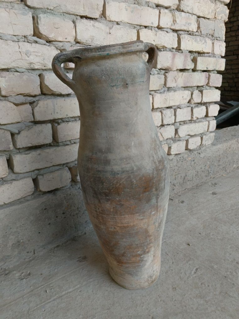 Qadimgi koʼza sotiladi