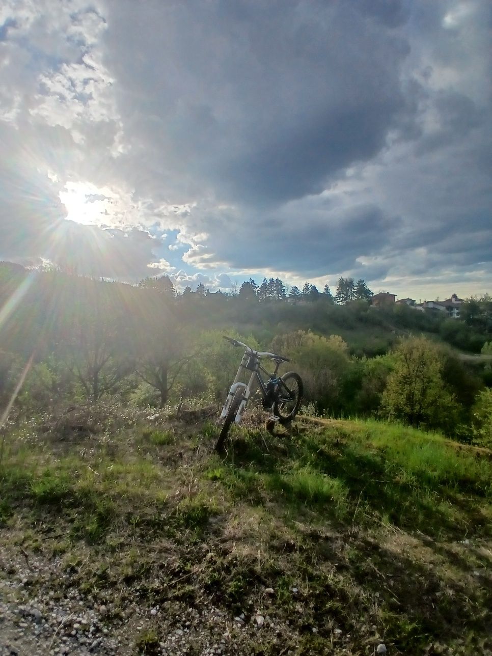 Mondraker summum pro team 2012г