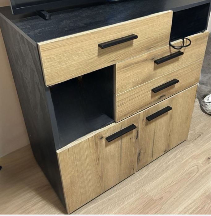 Виденов шкаф за съхранение