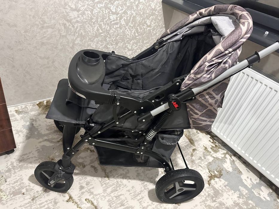 Kolyaska orginal, 1. 2 ishlatilgan lekin yangi baquvvat
