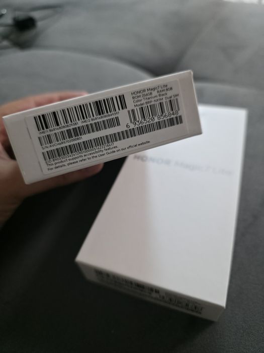 NOU, SIGILAT - Honor Magic 7 Lite - 256GB, 8GB RAM - Titanium Black