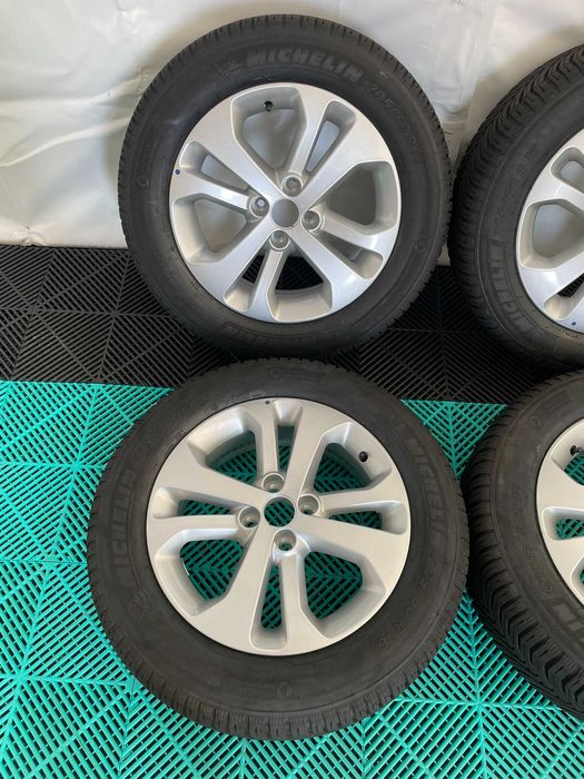 Jante noi cu anvelope allseason 205 60 R16 Sandero Jogger Clio Logan