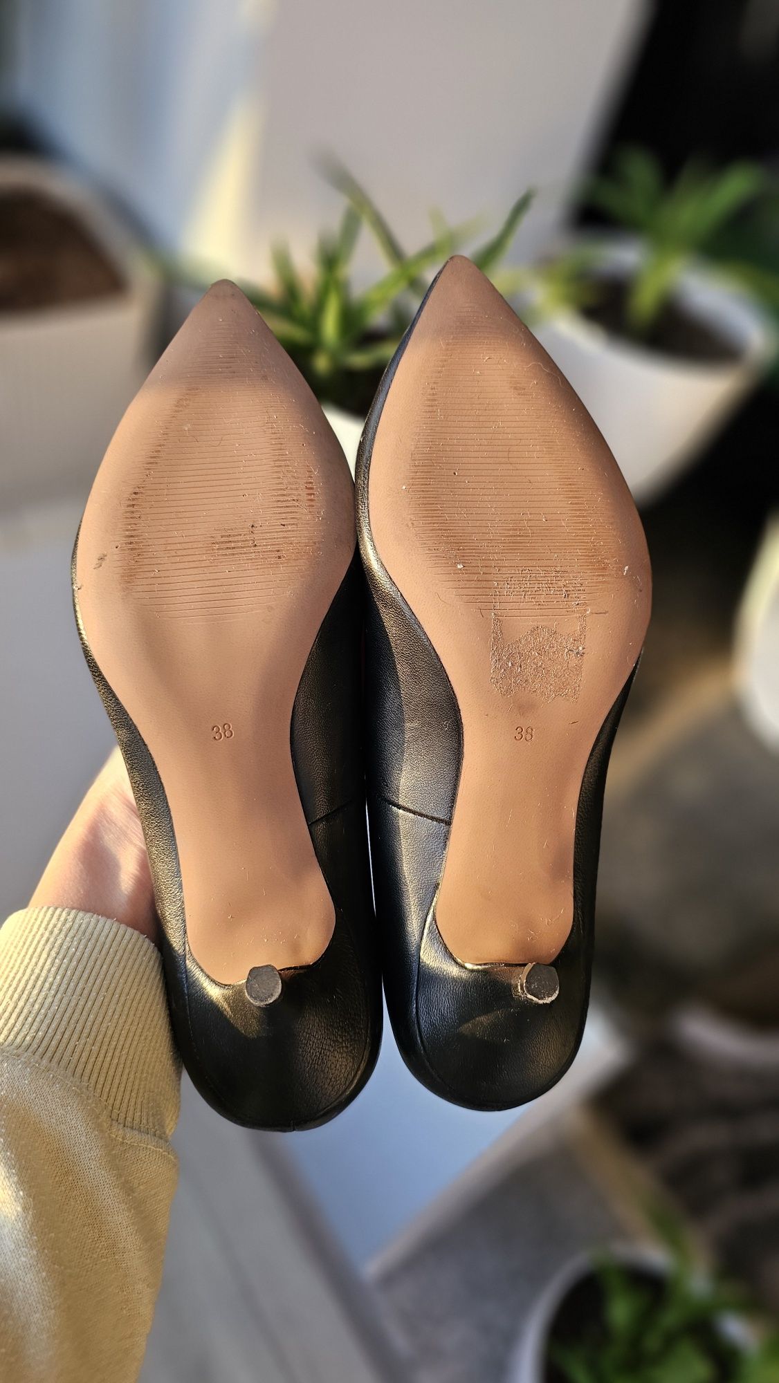 Pantofi H&M,dama,din piele, marimea 38