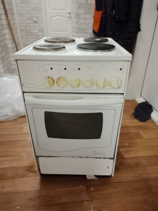 Продам электроплиту