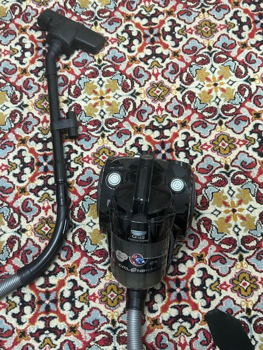 продам не рабочи пылесос