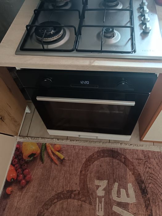 Corp de plita și cuptor