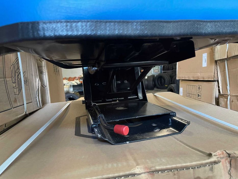 Impermeabil Scaun de tractor cu reglaj amortizor am si negru