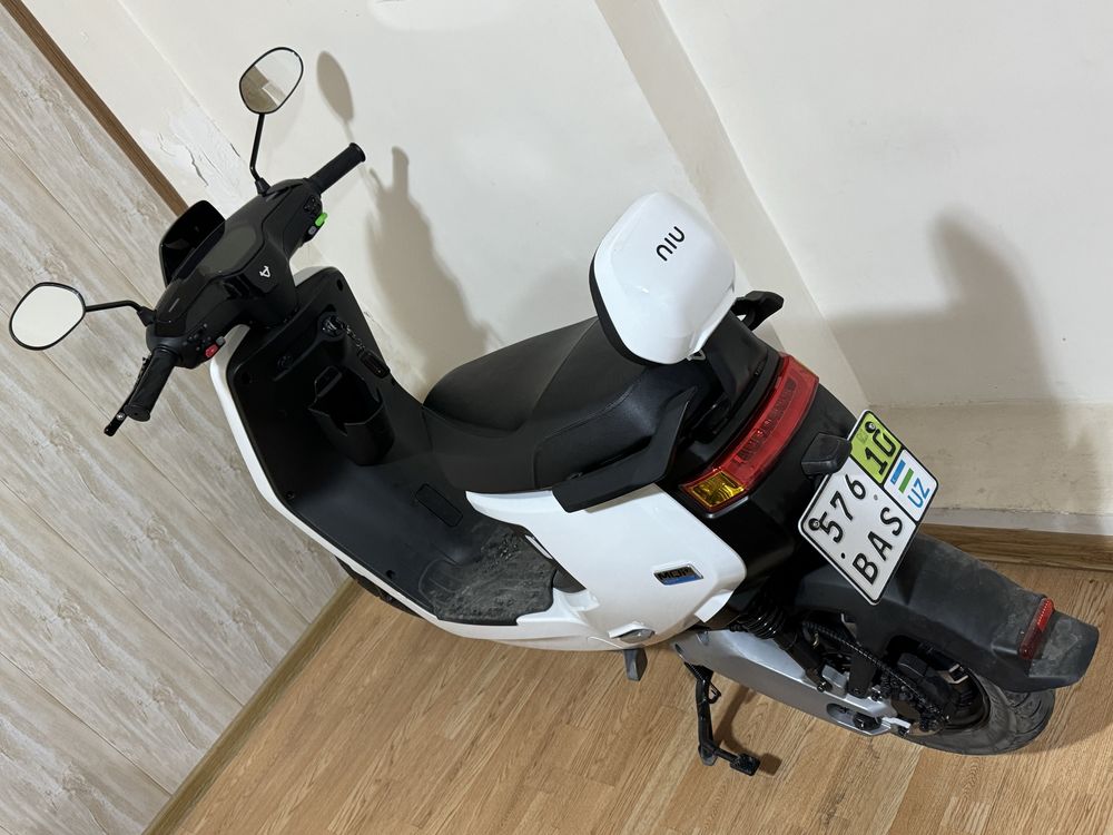 Niu mqi sport 180km