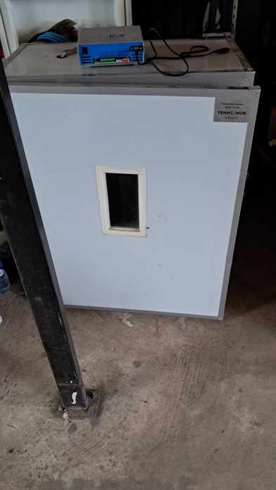 Incubator oua 500buc