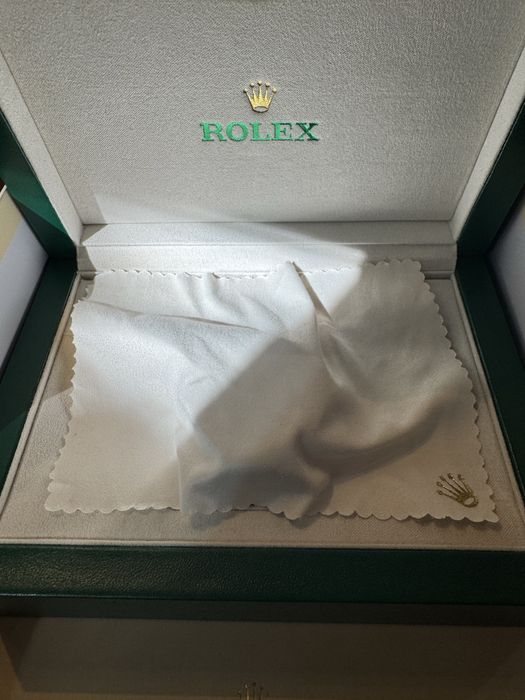Rolex Submariner Date Oyster, 41 mm, Oystersteel Reference 126610LV