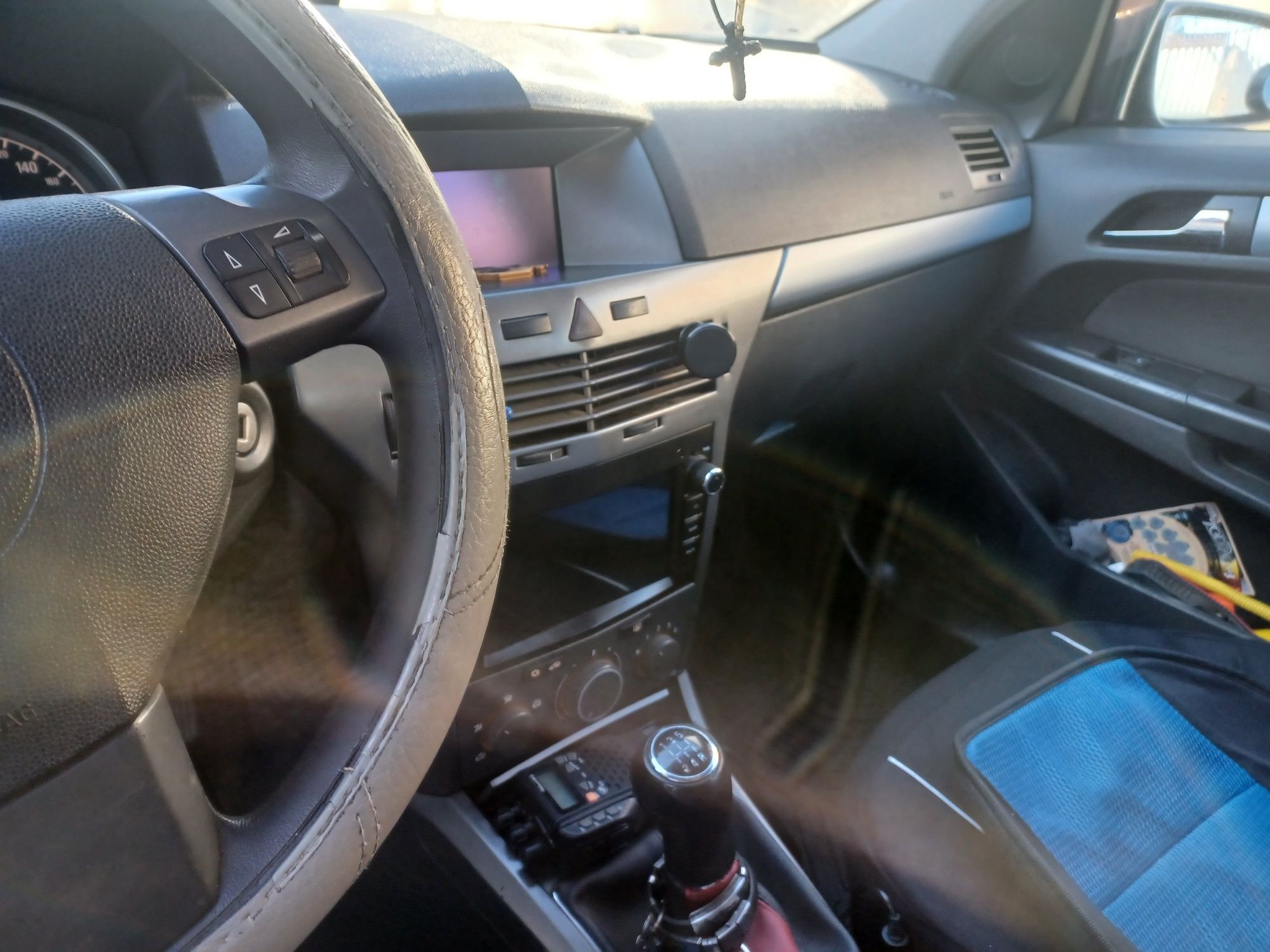 Vând Opel Astra H