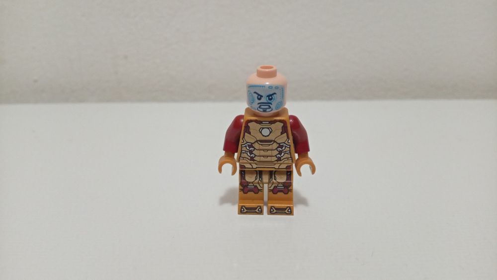 Robotul lui iron man