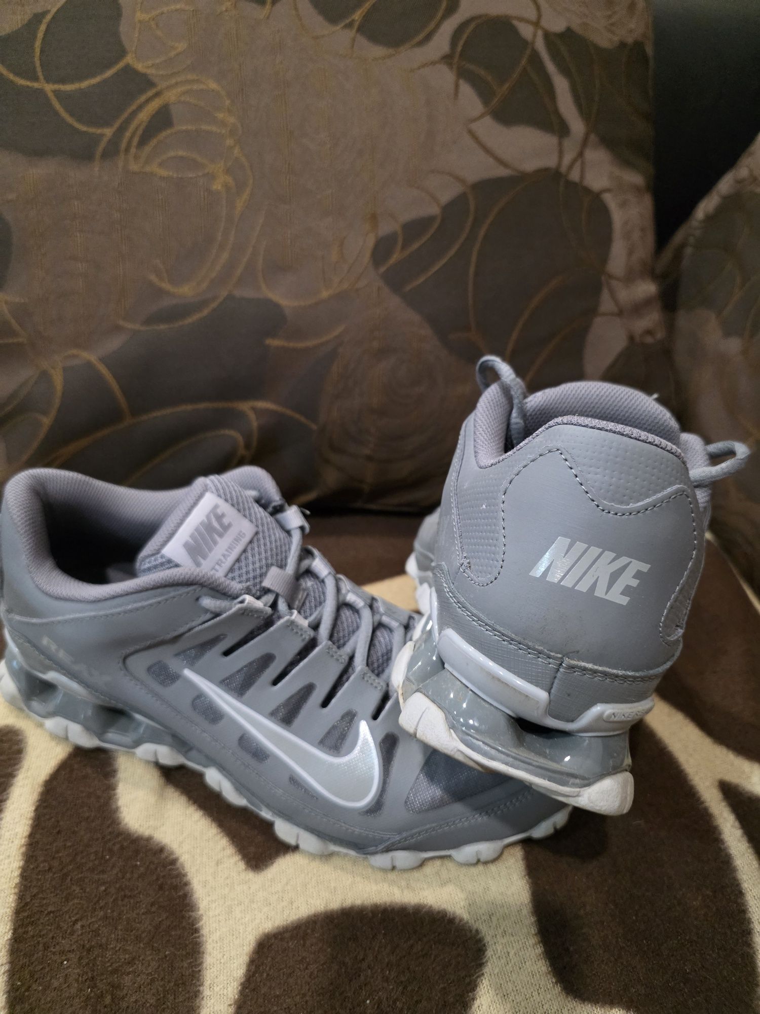 NIKE маратонки REAX 8 TR MESH