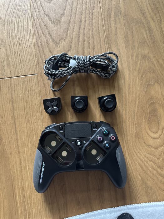 Thrustmaser e swap pro  професионален жичен контролер