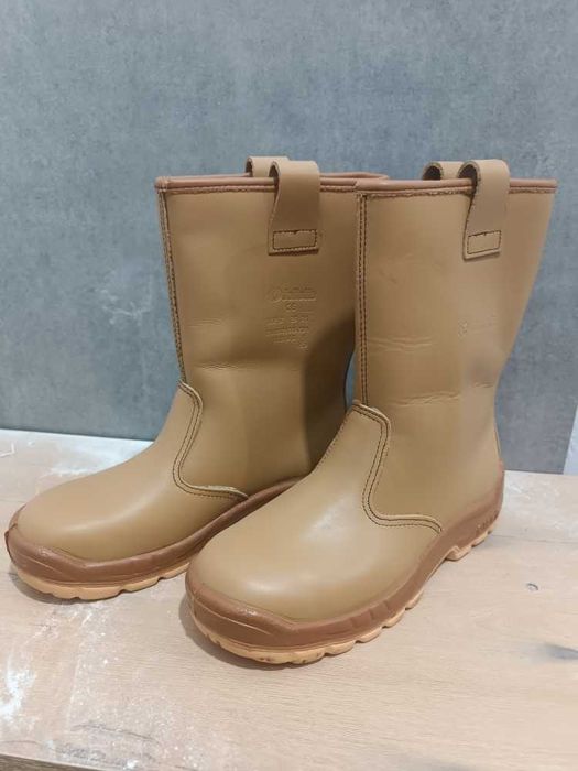 Рабочие сапоги зимние.