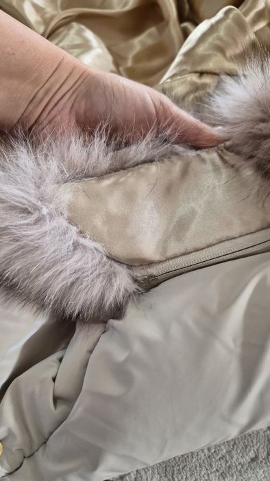 Vând geaca blana naturala