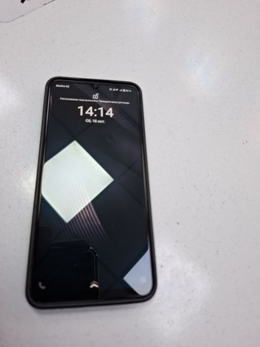 Продам телефон Vivo V23E