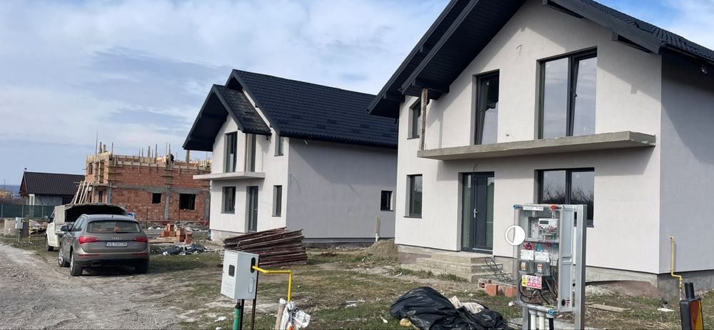De vanzare casa Parter+ Mansarda
