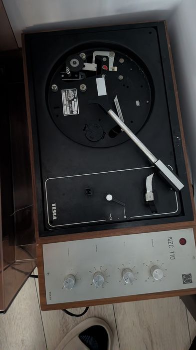 Pick-up Tesla NZC 710(defect)