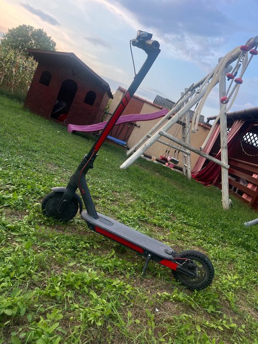 Vând trotinetă electrica