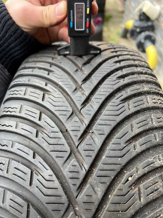 anvelope Kleber Krisalp Hp3 cu dimensiunea 215/60 R16 M+S