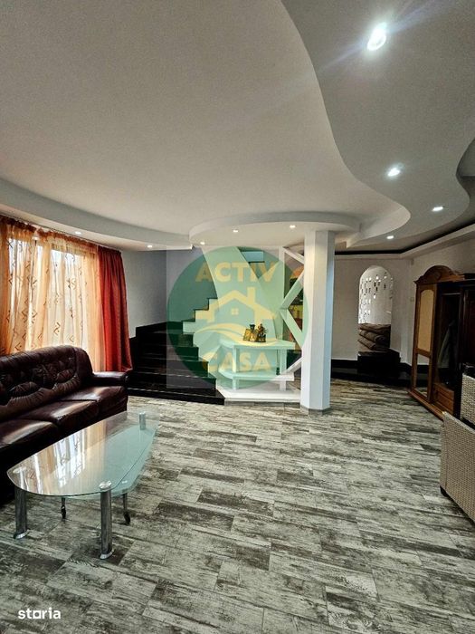 Casa situata in Roman ( locuit sau business)