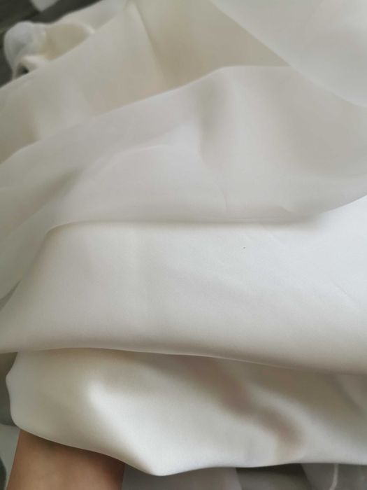 Vând Rochie mireasa noua din matase naturala