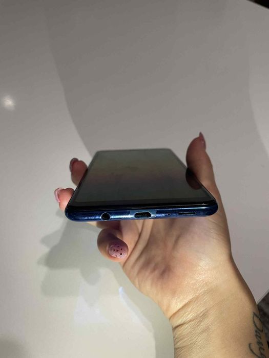 самсунг А7/2018..