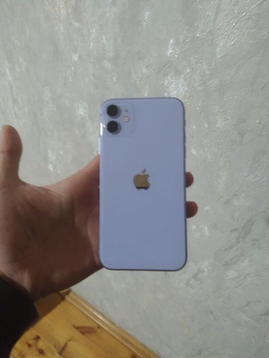 Iphone 11  экрани йаримга палолска тушган