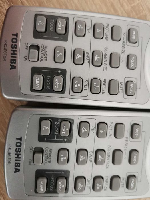 Telecomanda proiector Toshiba cu pointer laser, NOUA transport GRATUIT