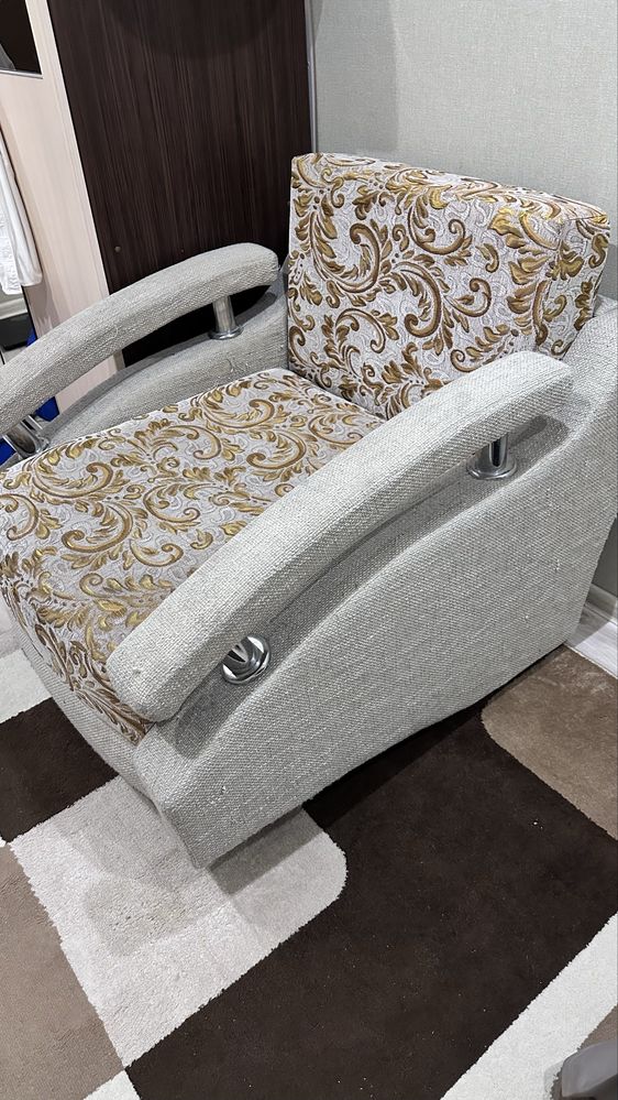 Продам диван и кресло