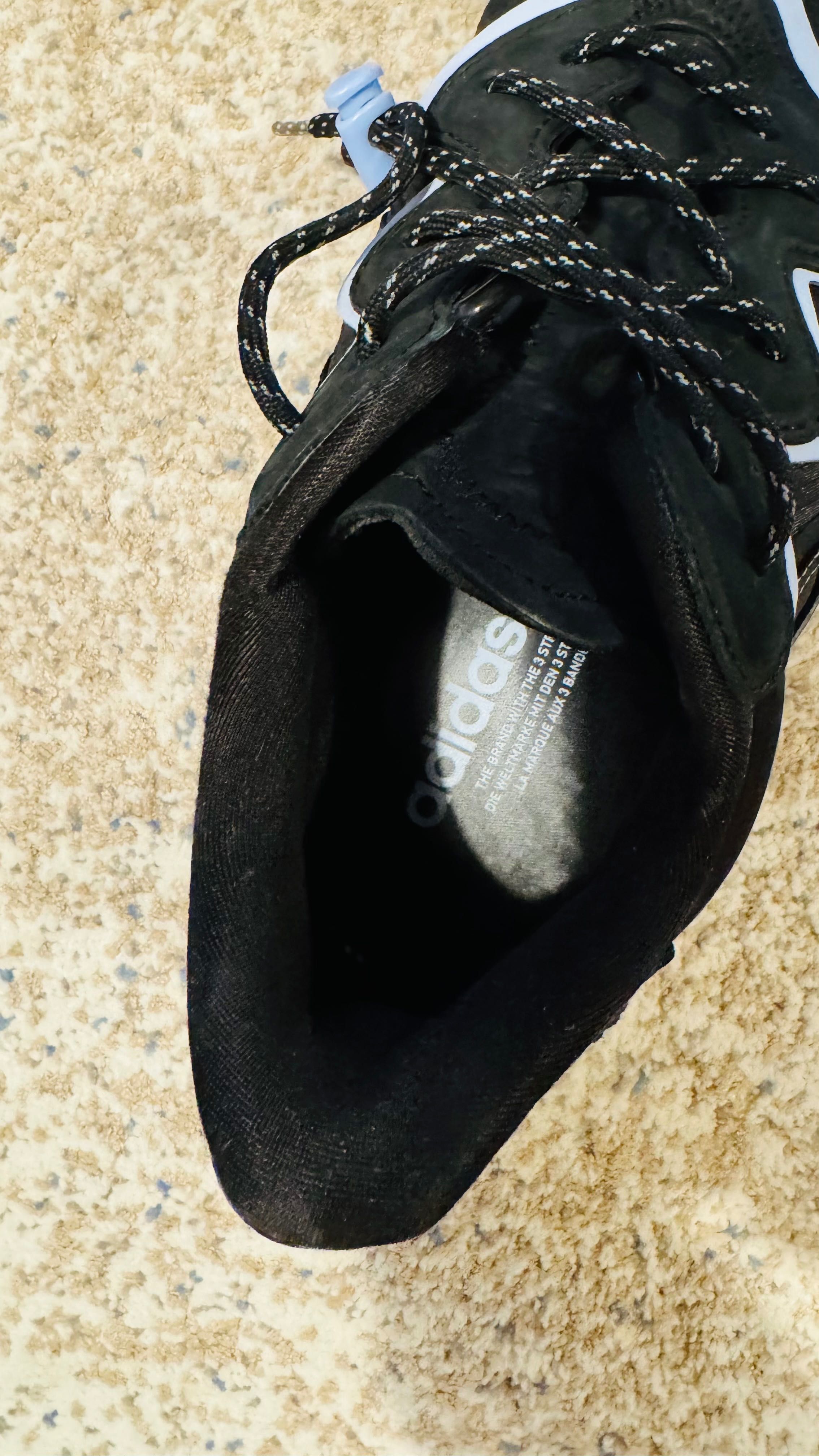 Adidas Ozweego W shoes