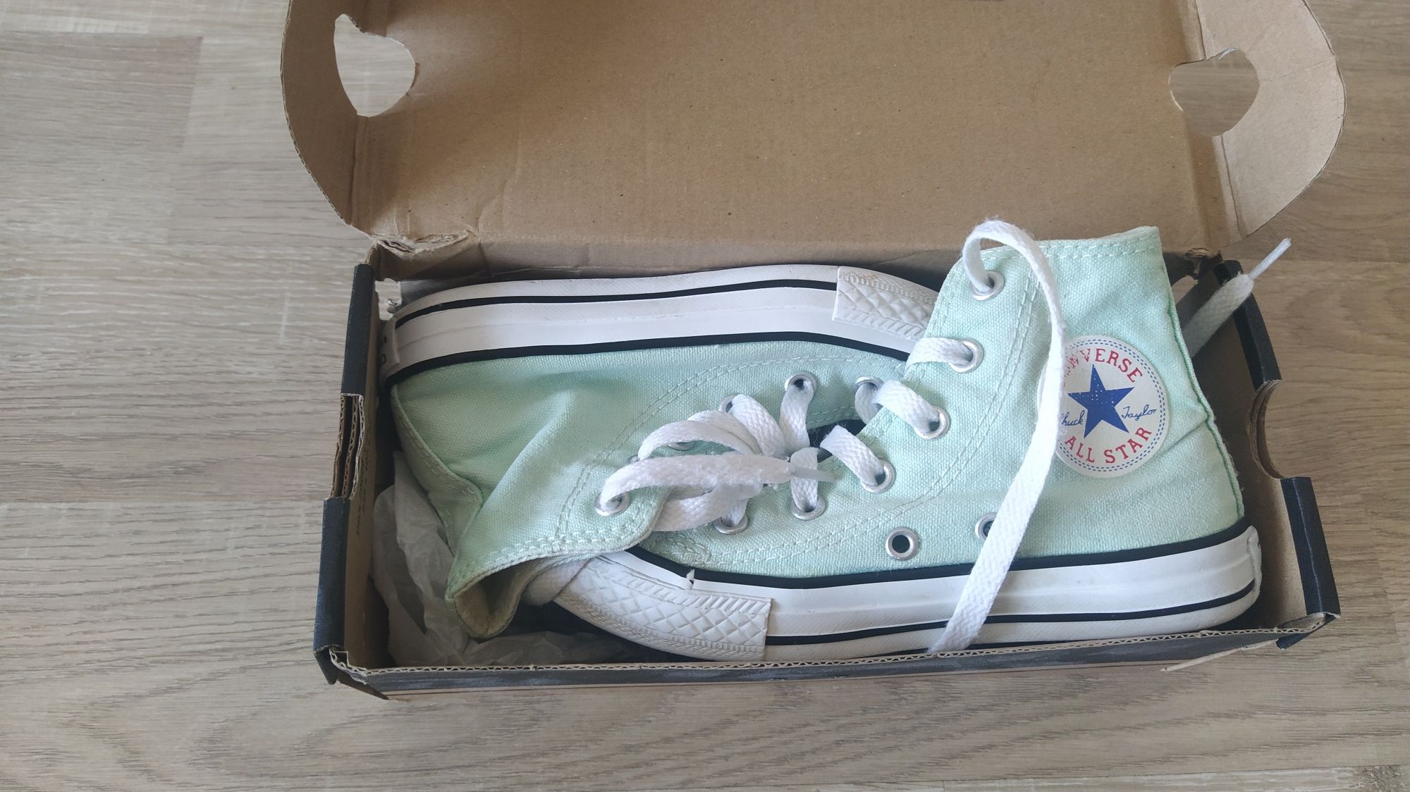 Кецове Converse в цвят мента 30 номер