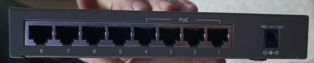 Switch TP-LINK TL-SF1008P, 8 x 10/100 Mbps + 4 porturi PoE