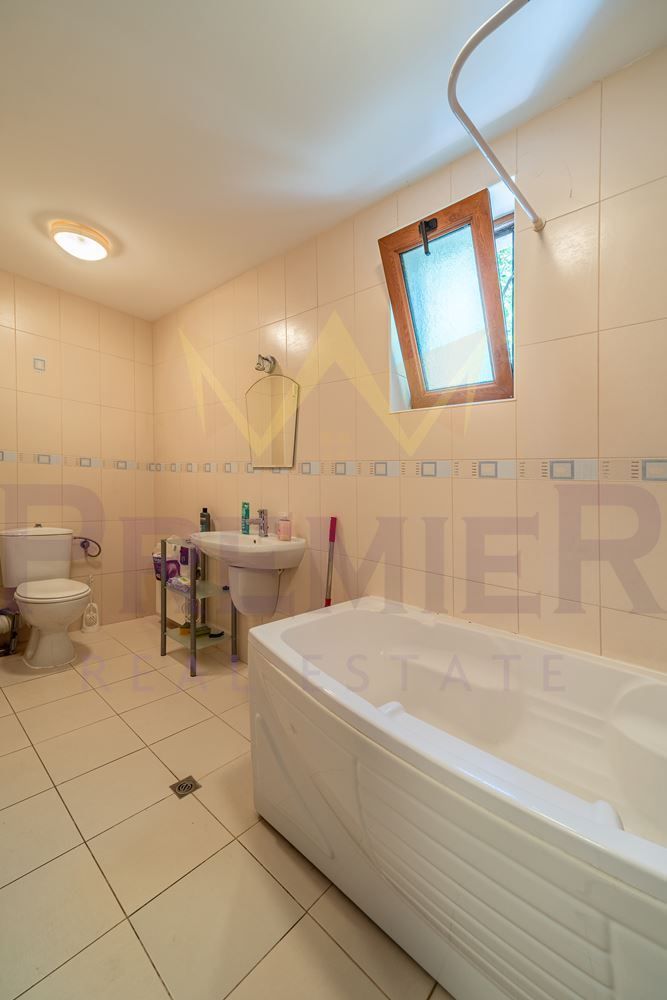 Продава се Къща в Балчик - 185 кв.м за 946 €/кв.м - Снимка #11