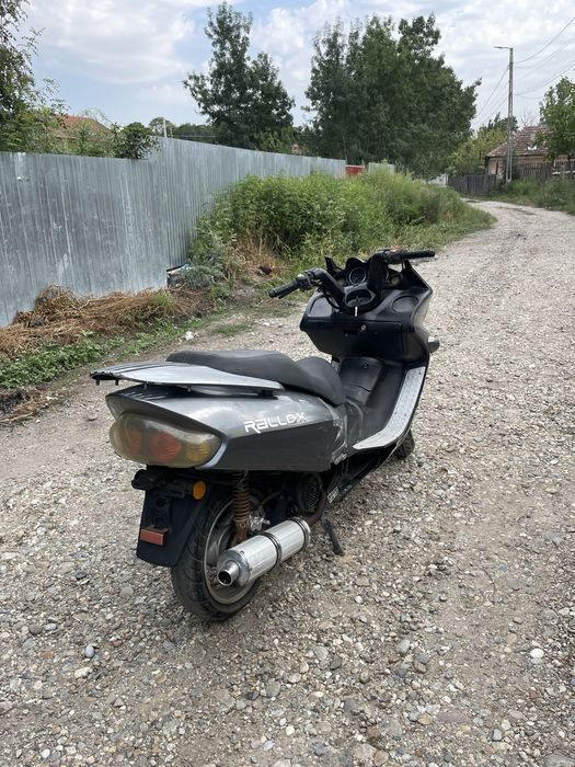 Scuter 125cc,mai multe detalii la telefon