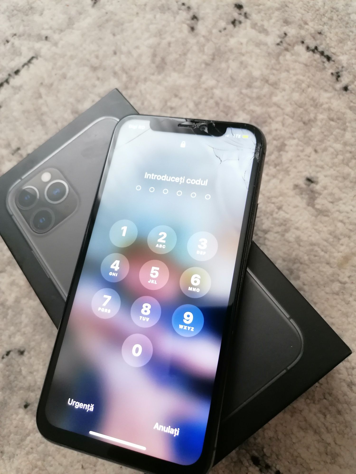 Vand iphone 11 pro 256 full box