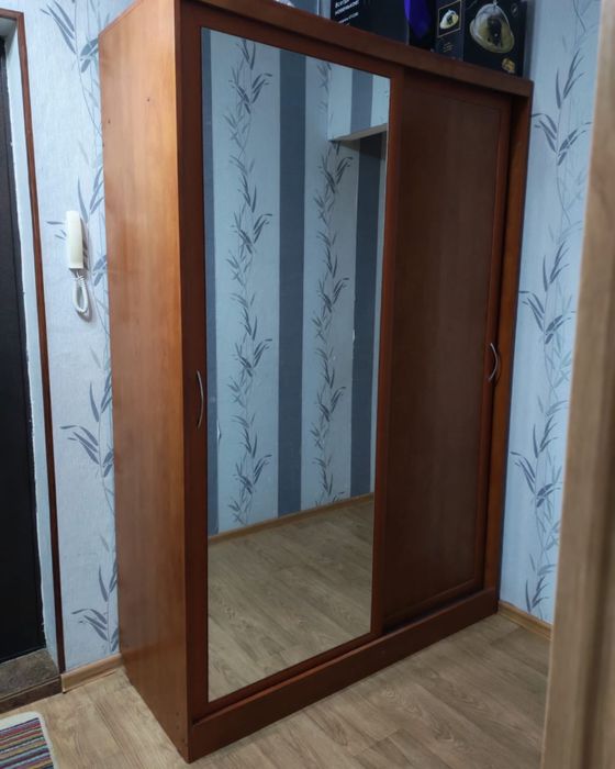 СРОЧНО продам шкаф купе и комод для прихожий