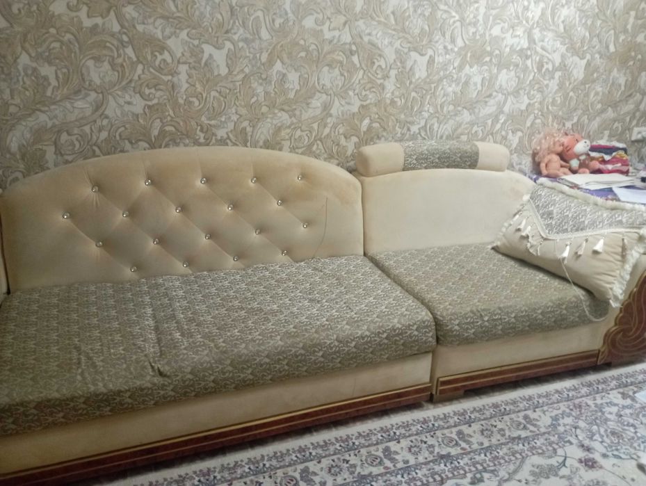 Мягкий уголок в хорошем состоянии