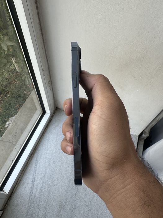 Iphon13pro max  sotiladi