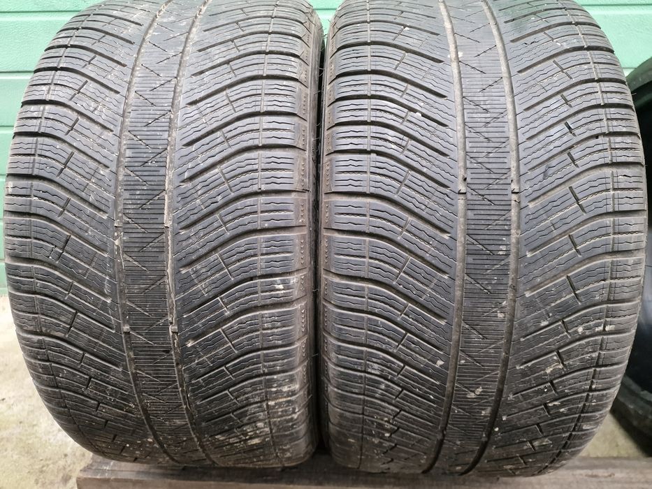 Anvelope 305/35R21 marca Michelin, DOT 2022, 5 mm