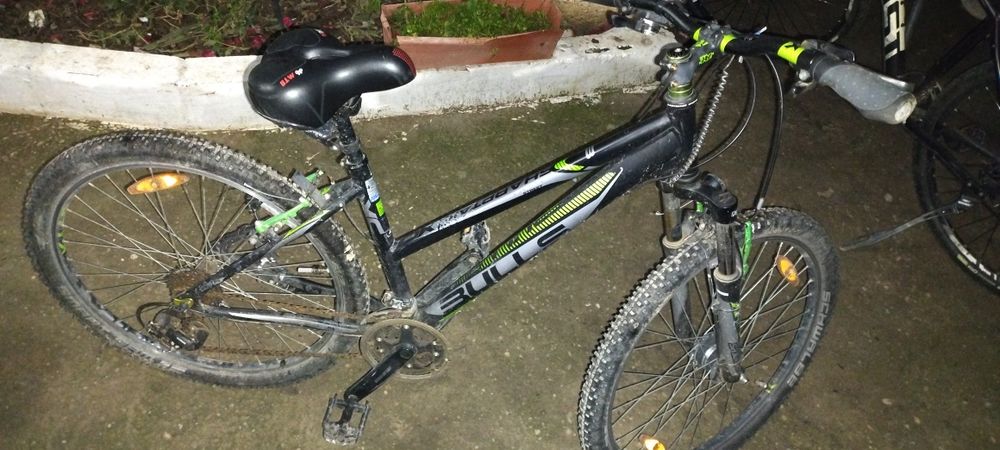 Doua biciclete la schimb pe un kukiring g2 ultra/pro /master
